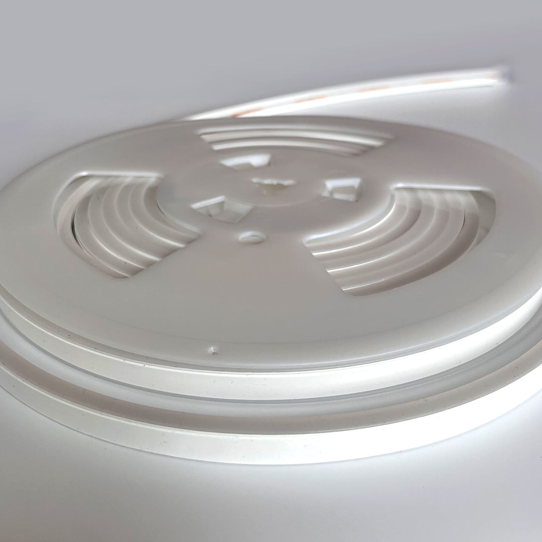 Светодиодная лента Gstep 62 0612 2835 120LED 2700K 5W 200Lm 24V 67IP